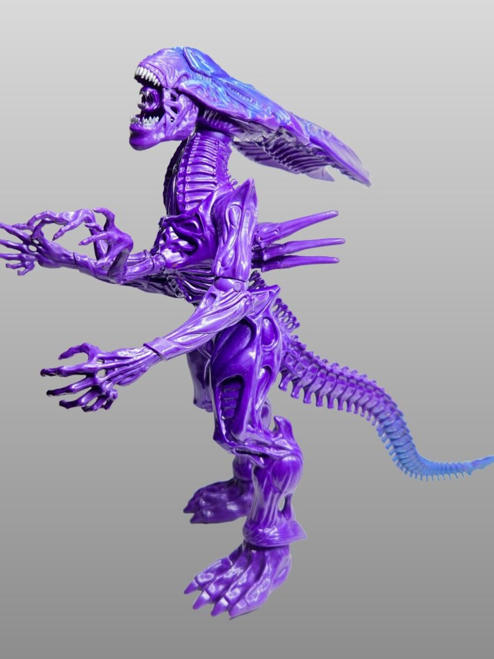Alien Queen 12" Action Figure Walmart Exclusive Lanard Xenomorph Purple
